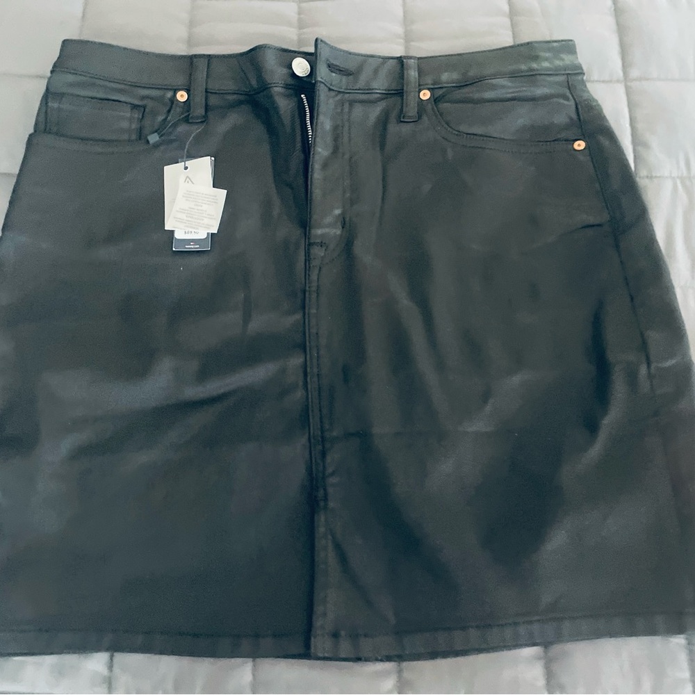 Stylish Black Leather Skirt